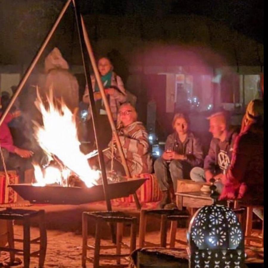 Erg Chebbi Camel Trek Camp Hotel Merzouga Bagian luar foto