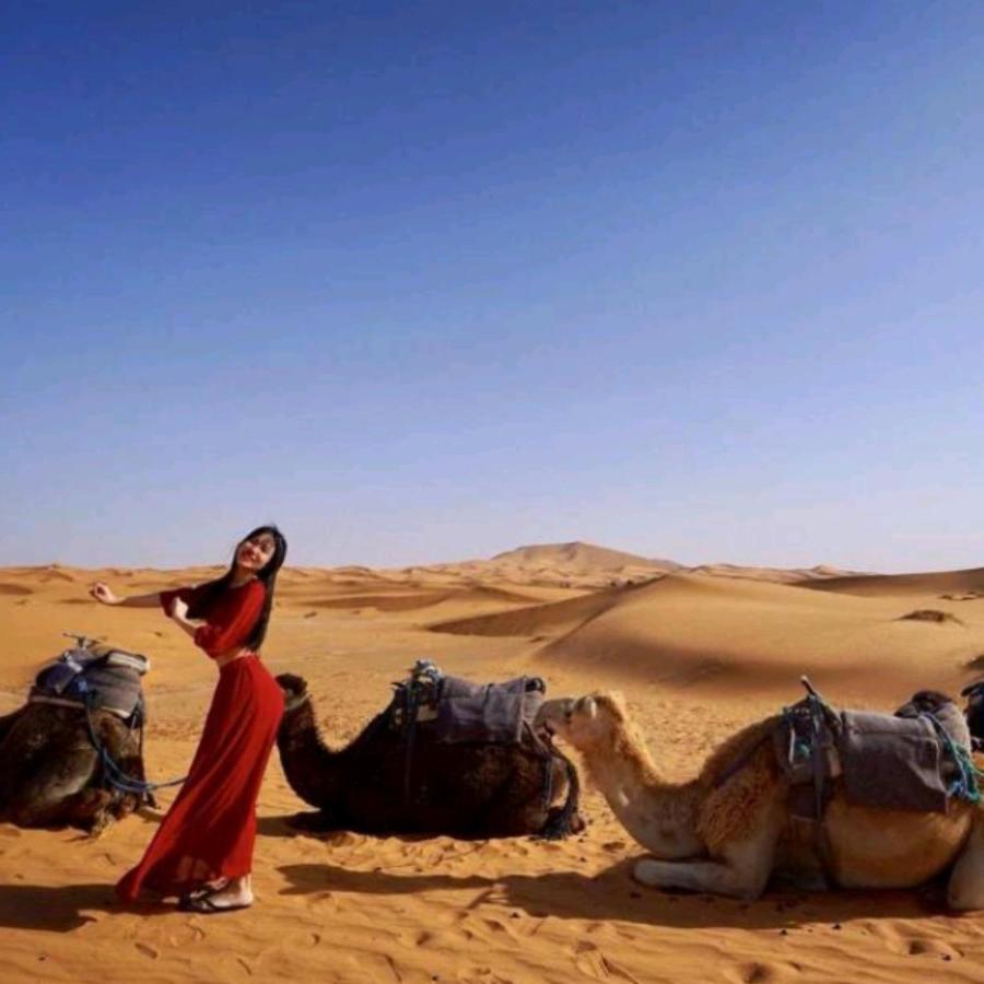 Erg Chebbi Camel Trek Camp Hotel Merzouga Bagian luar foto