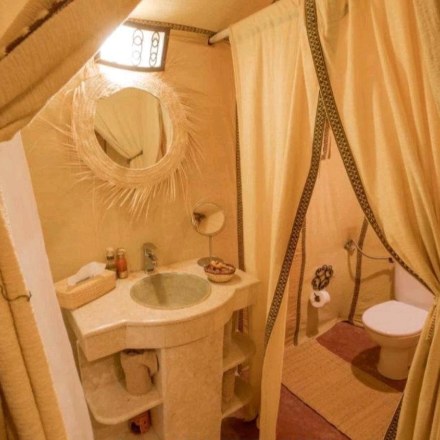 Erg Chebbi Camel Trek Camp Hotel Merzouga Bagian luar foto