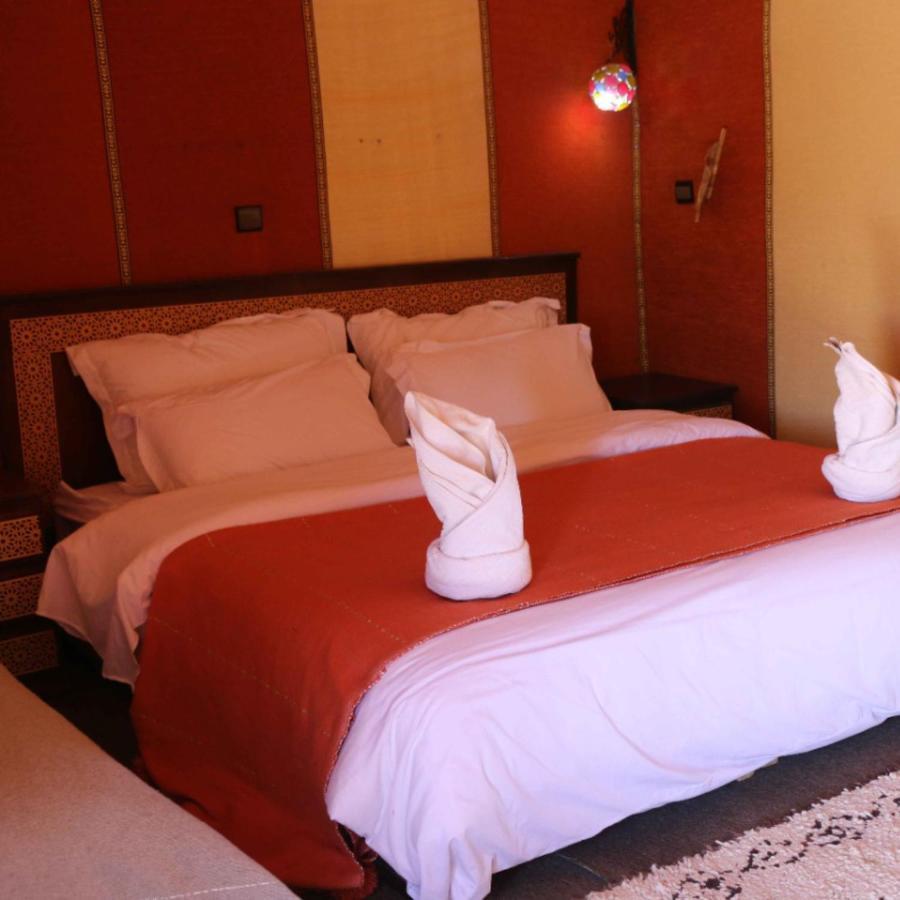 Erg Chebbi Camel Trek Camp Hotel Merzouga Bagian luar foto