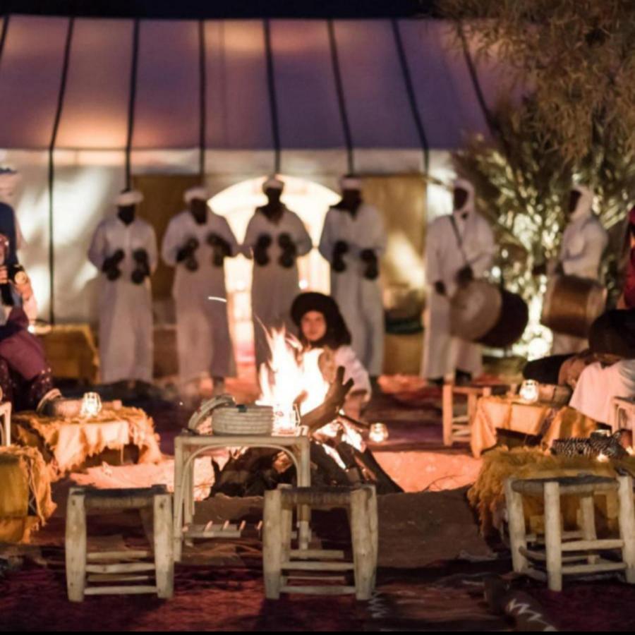 Erg Chebbi Camel Trek Camp Hotel Merzouga Bagian luar foto